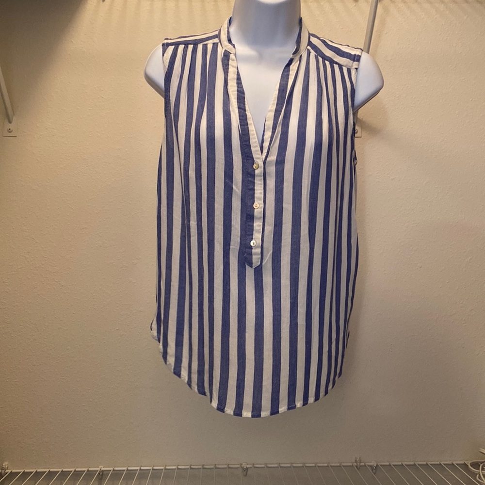 H&M blue striped shirt